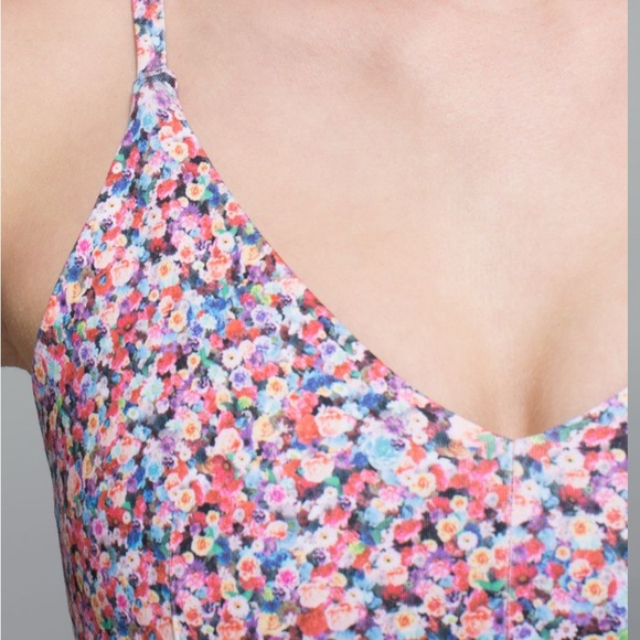 EUC Lululemon Solo Bra *Luon Prism Petal Multi Orange Floral- Size 8 - Picture 3 of 10